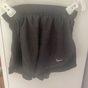 Nike women’s grey XS shorts